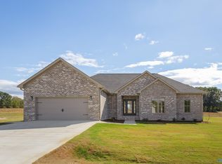 160 Spry Way, Killen, AL 35645