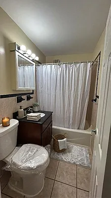 Bathroom, photo 1
