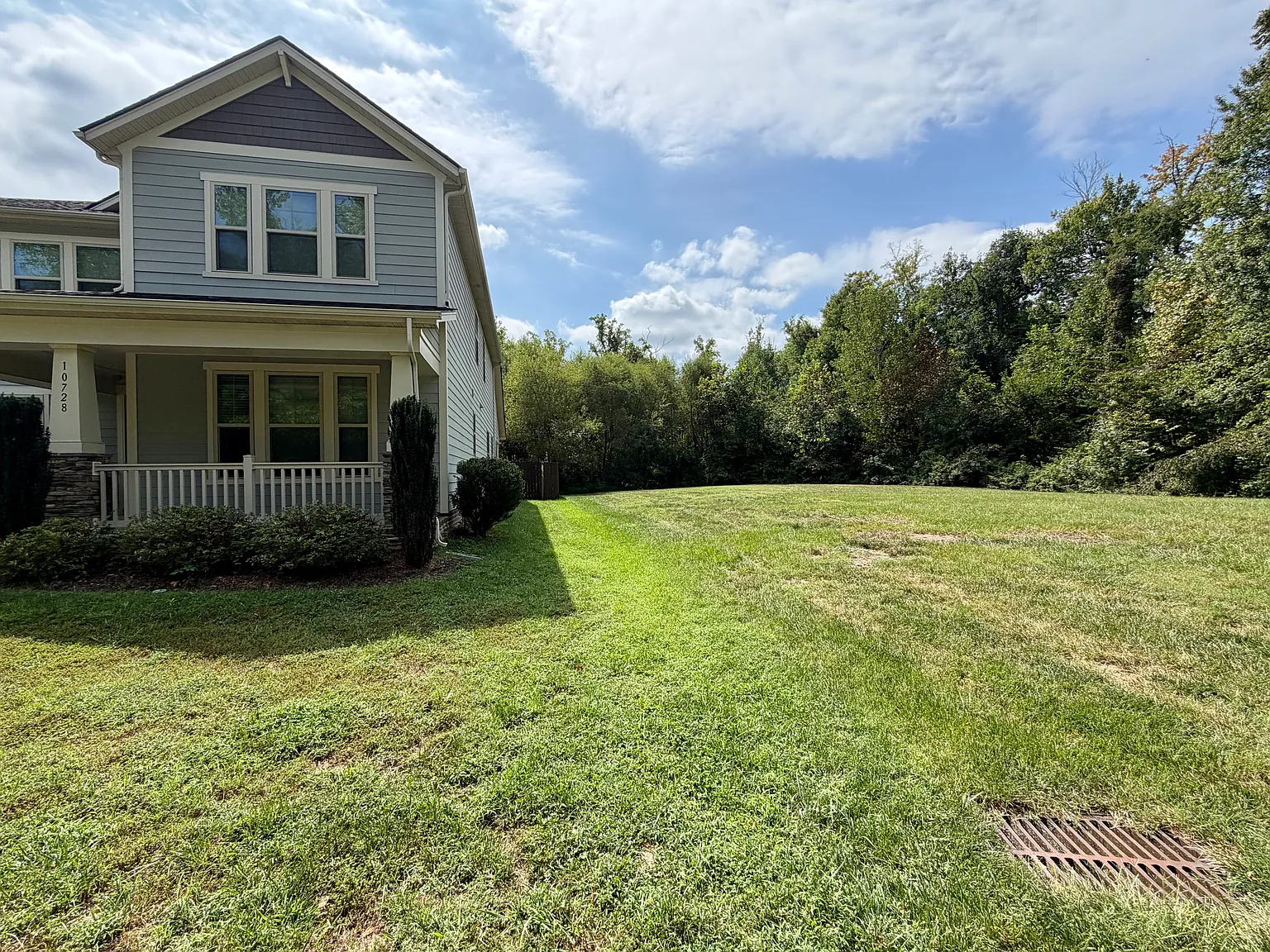 4 bed, 3.5 bath, 3796 sqft, $3,650 — Photo 3