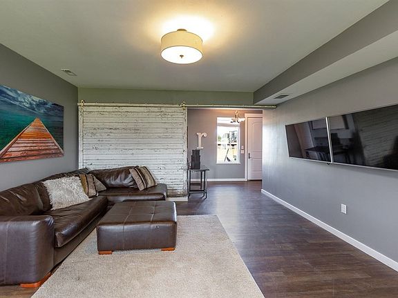 5th image of 16802 E Valleyway Ave