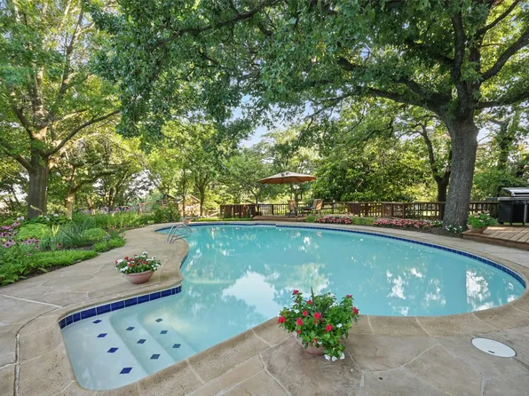 120 Hollow Oak Ct, Double Oak, TX 75077