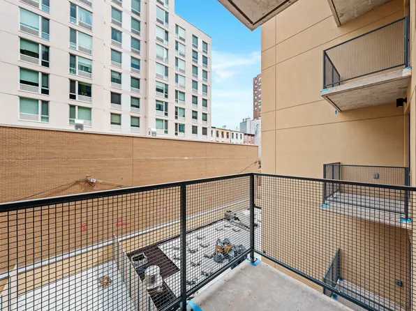 151 South Elliott Place image 5 of 56