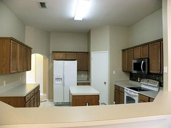 3rd image of 9648 Olivia Dr