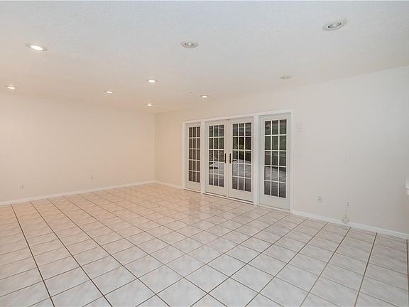 5th image of 16408 Shagbark Pl