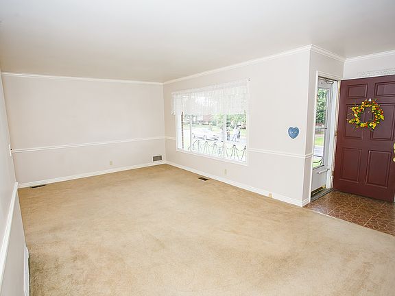 2nd image of 5519 W Kathleen Ave