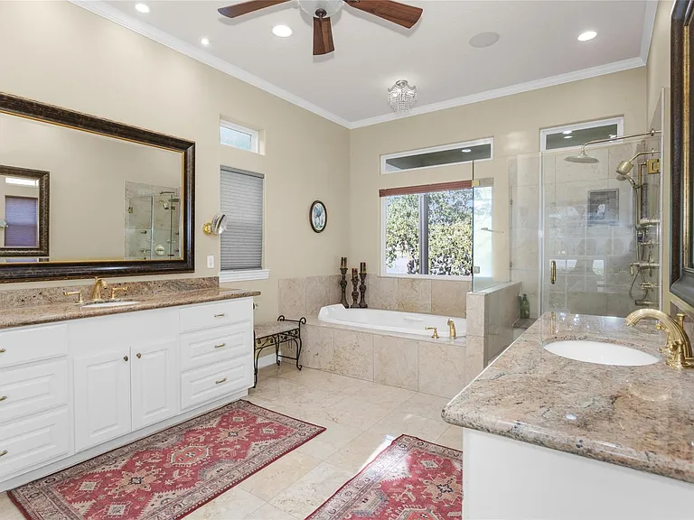 1502 Wimbledon Dr — Photo 32