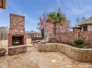 1020 Spanish Moss Cir, Bossier City, LA 71111