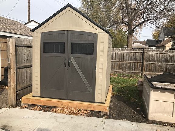 5th image of 4927 Oliver Ave N