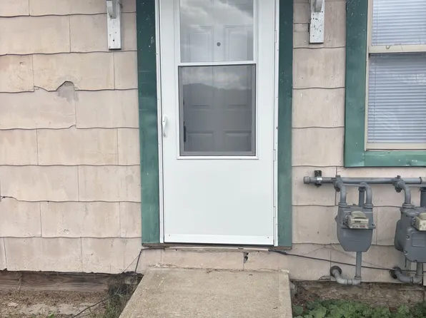 107 S Saint Clairsville Rd #D, Pt Washington, OH 43837