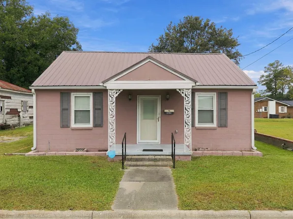 305 N Charles Street, La Grange, NC 28551