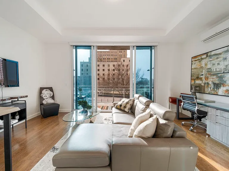 The Meridia Apartments — Photo 7