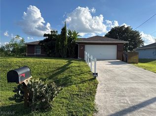 2613 39th St SW, Lehigh Acres, FL 33976