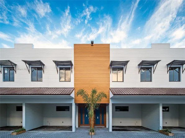 916 NW 8th St #4, Florida City, FL 33034