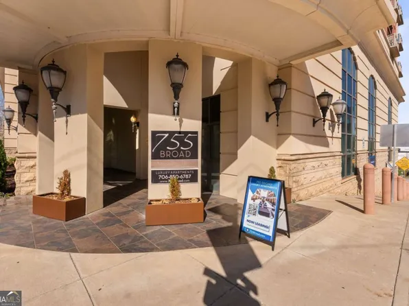 755 Broad St #820, Athens, GA 30601