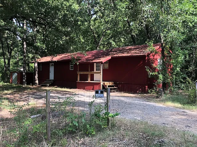 142 Wedgewood Dr — Photo 3