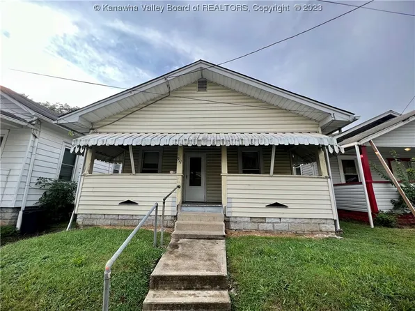 911 Rugby St, Charleston, WV 25311