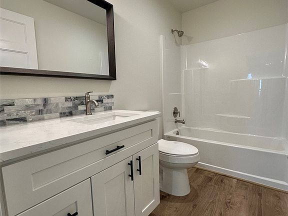 5th image of 1815 8th Avenue SE