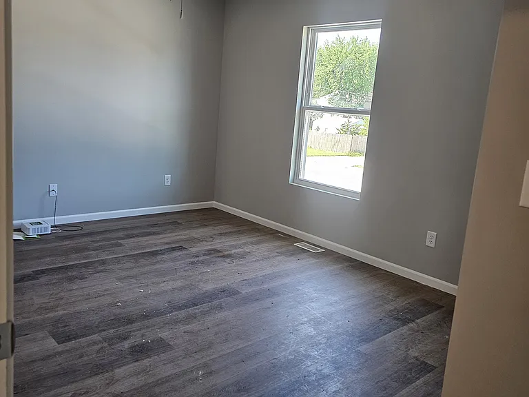 603 E Division St #2 — Photo 10