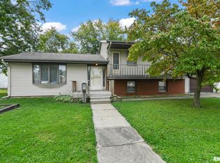 317 W Washington St, Auburn, IL 62615