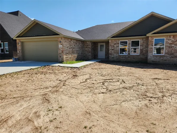 1906 Topaz Rd, Pryor, OK 74361