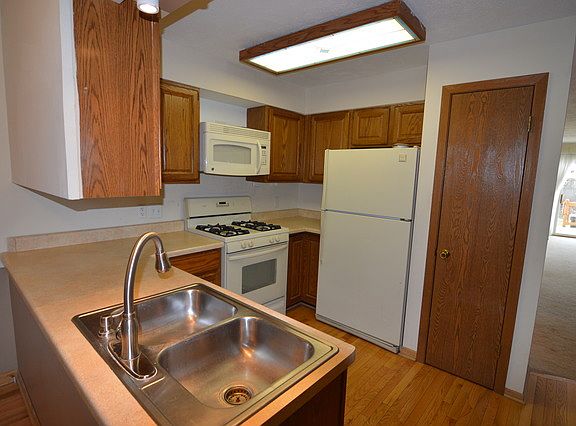 4th image of 217 Wethington Dr