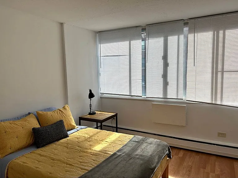 6131 N Winthrop Ave #107 — Photo 7