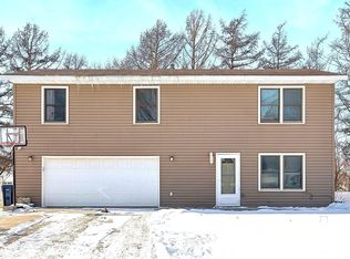 304 12th Ave SE, Faribault, MN 55021