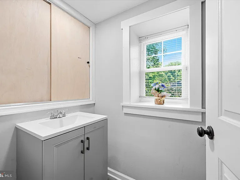 17 Lizbeth Ln — Photo 36