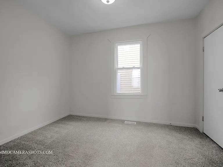 1827 Grey Ave #2 — Photo 6