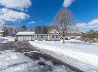 6 Kemp Rd, Gorham, ME 04038