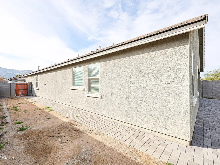 2306 E Branham Ln — Photo 38