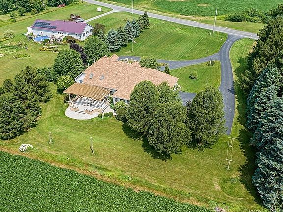 4th image of 1554 Ham Rd