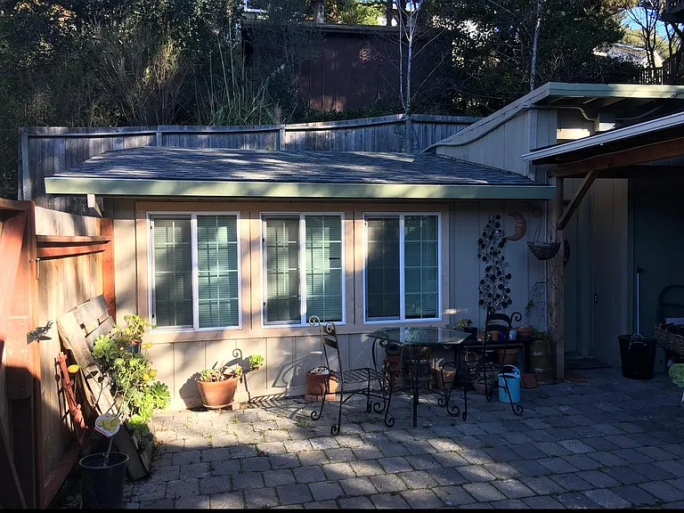 330 Shoreline Hwy #REAR COTTAGE — Photo 15