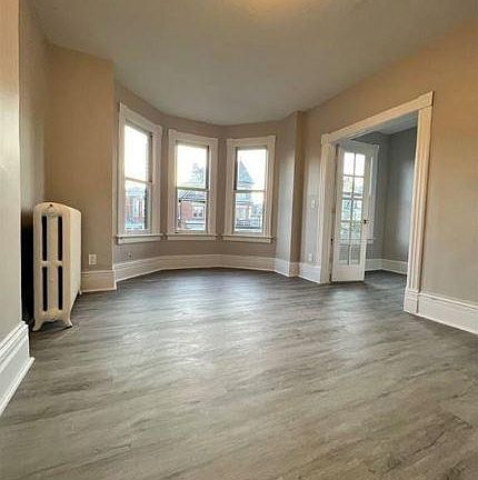 3rd image of 72 S Liberty St #2WH