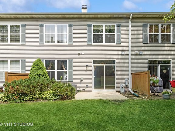 2nd image of 528 Horizon Dr #A