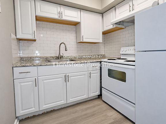 3rd image of 2887 Post St APT 8