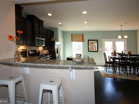 5th image of 3205 Careysbrook Ct