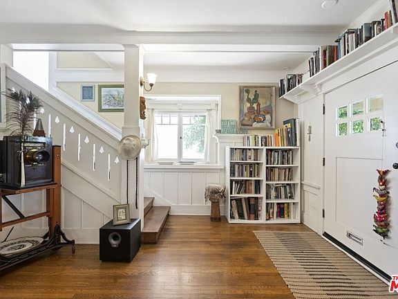 5th image of 2360 W 20th St
