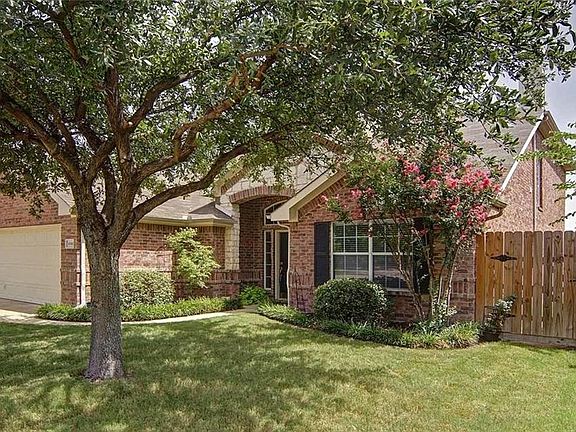 2nd image of 6160 Lochmoor Dr