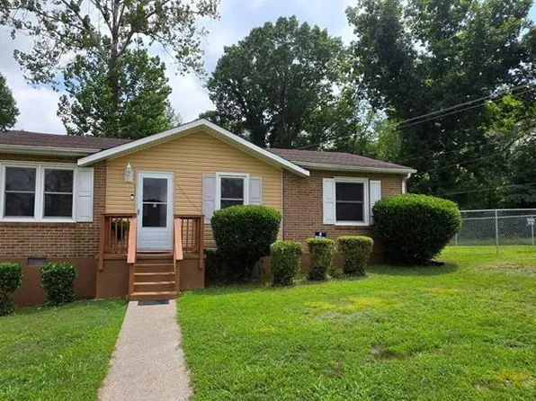 111 Northwood Ct, Martinsville, VA 24112