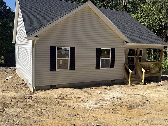 5th image of 12094 Norway Rd
