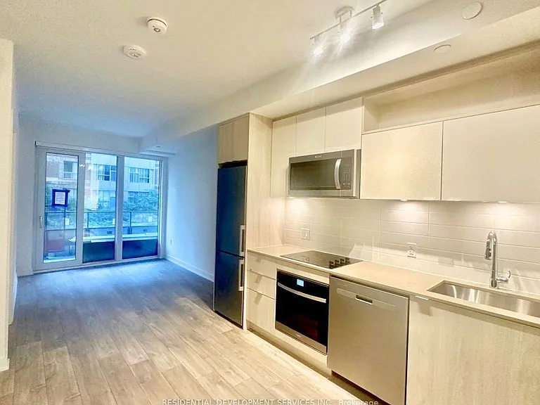 70 Princess St #311 — Photo 5