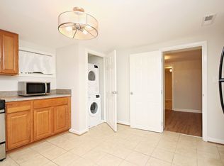 1806 Barracks Rd #B, Charlottesville, VA 22903