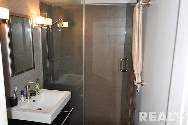 Rented by REAL New York | media 10