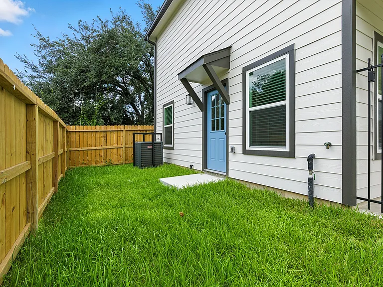5903 Bacher St — Photo 22