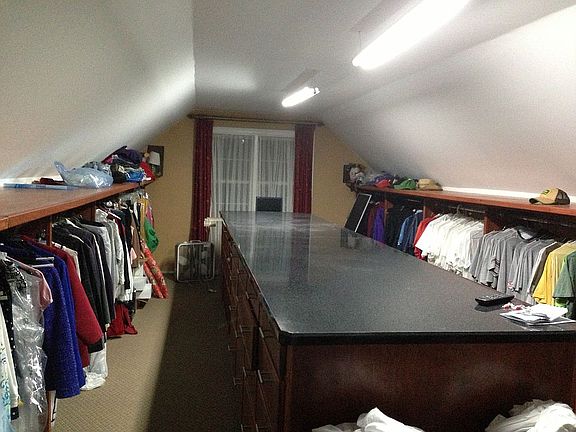 Walk-in Master Closet-12x28