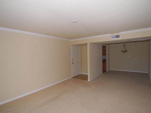 4th image of 8250 E ARABIAN Trail #211