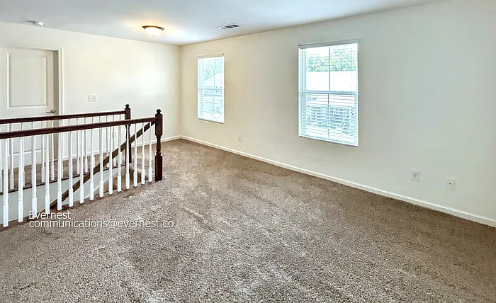 1054 Countess Ln — Photo 9