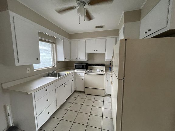 5th image of 3519 Norwood Ct