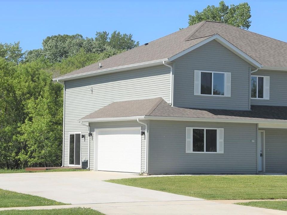 2nd image of 307 Morningside Dr #307